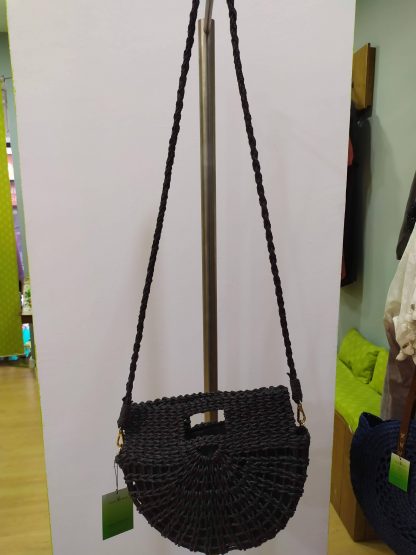 bolso negro tejido natural